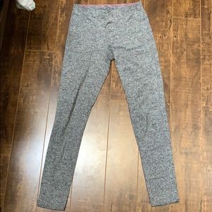Aritzia thick athletic leggings